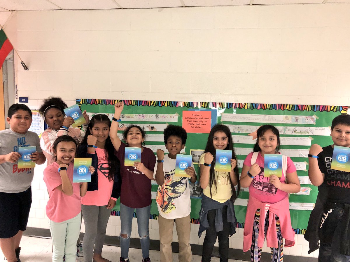 ktorres04's tweet photo. Our awesome Golden Warriors are getting active and practicing their cultural &amp; global responsibility with their kid power bands! @unicefkidpower @warriors112 https://t.co/De6SHN3lvb