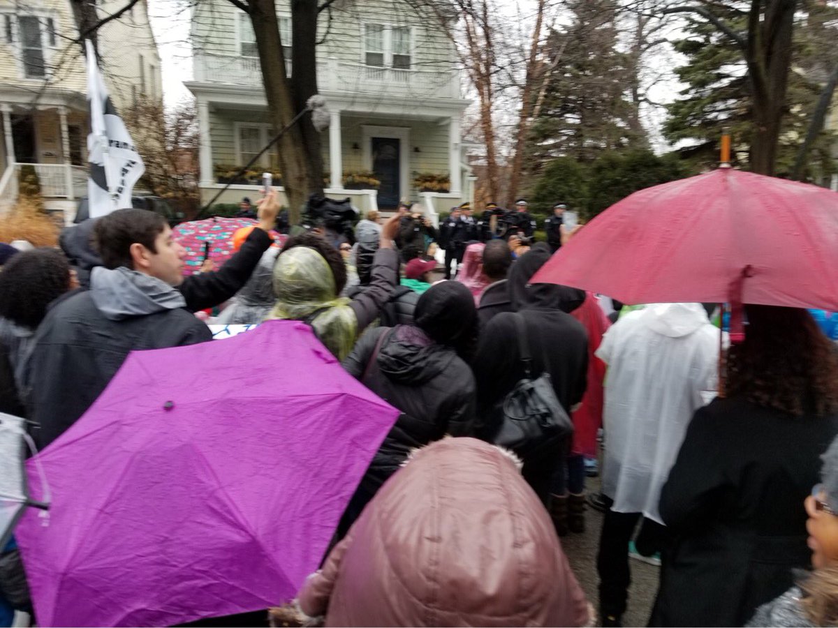 Photo of crowd standing in front of Rahm’s house