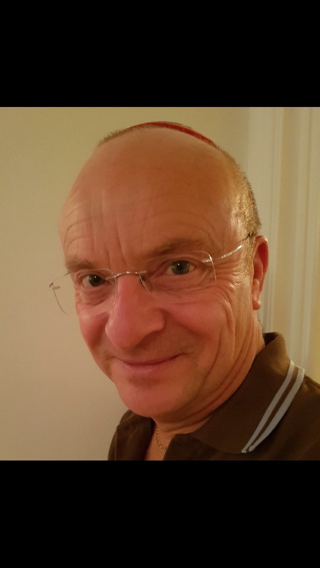 Vi från <a href="/spesriksforbund/">Riksförbundet SPES.</a> vill rikta ett stort varmt tack till <a href="/Jonas_Gardell/">Jonas Gardell</a> och alla som hjälpt honom att samla in hela 200 000kr till vår organisation sedan i Torsdags, tillsammans förändrar vi synen på psykisk ohälsa och suicid, era gåvor gör skillnad. ❤️ Tack!