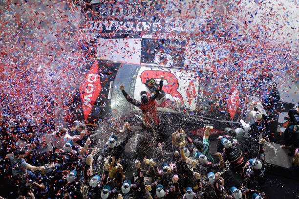 austindillon3's tweet photo. Daytona has a way of just making memories. This is one I’ll never forget. #Daytona500Champion
#NASCAR #DAYTONA500 https://t.co/C4xhhQOdoG