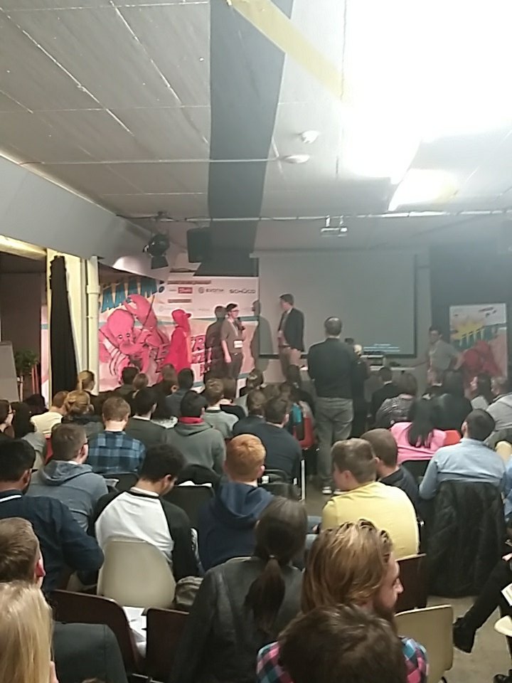 DENEFFeV's tweet photo. Smartest insight at #eehack2018 "a joke is sometimes more important than know-how" from our Hacker Markus! https://t.co/qUXqEpDQHj