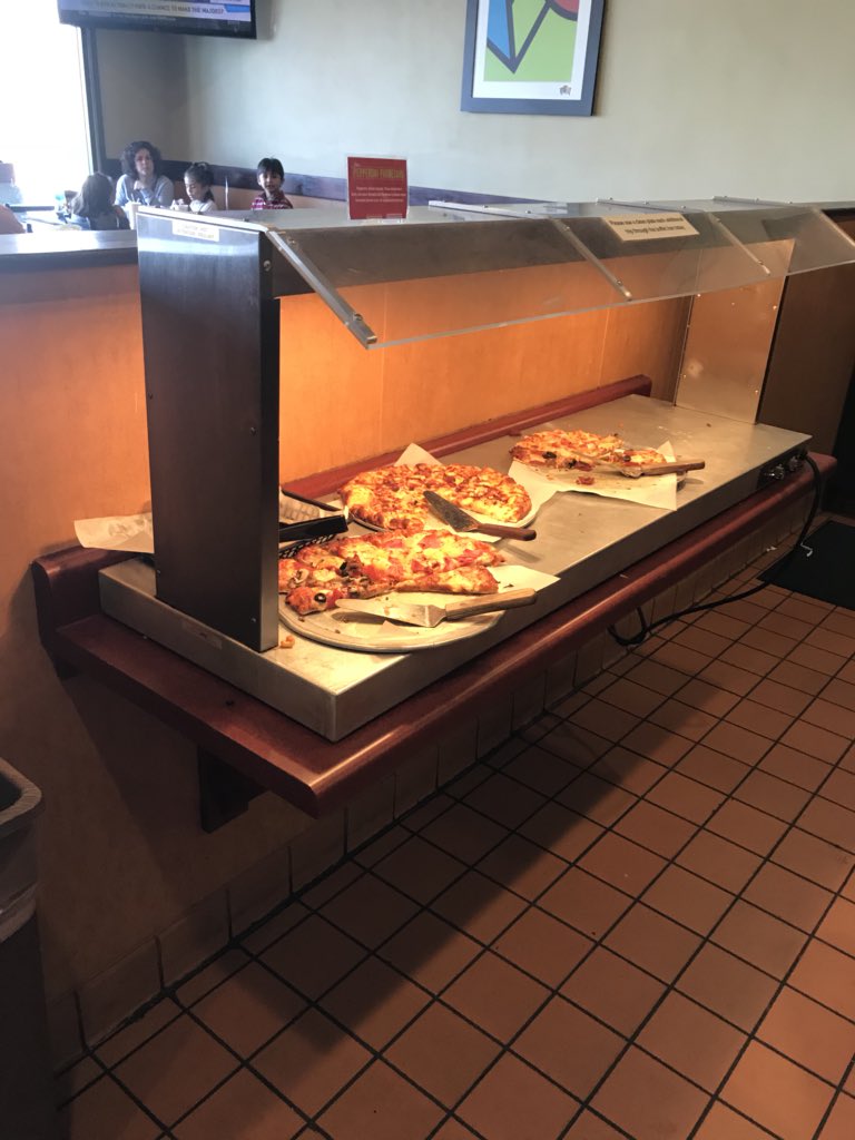 CaliforniaFri's tweet photo. @RoundTablePizza a 5yr old just scorched his hand on your lunch buffet table located next to drink fountain. Q: Where’s the big “really HOT sign” &amp; protective shelf? Mgr says ur district peep makes the decisions. #dosomething #extremedanger 🔥🔥🔥 https://t.co/5sV2pAhpSi