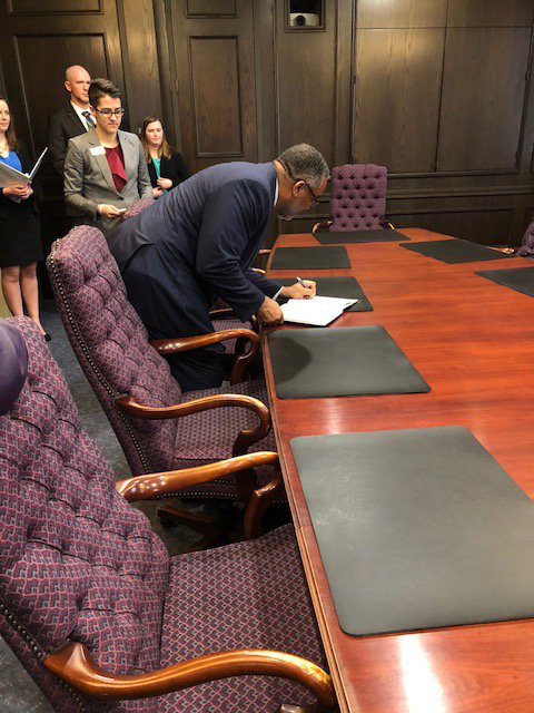 odkakron's tweet photo. We were honored to welcome Dr. Gregory Vincent into the Theta Circle last week! https://t.co/A9fLhCQCZu