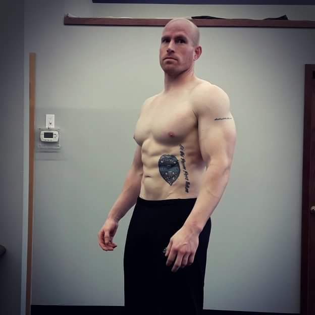 bedell_sandra's tweet image. #ChallengeYourFitness #kettlebells #kettlebellexercises #strengthtraining #strengthandconditioning #athleteoftheday #photooftheday #physique #aesthetics #shredded #ripped #mondaymotivation @leviARSL