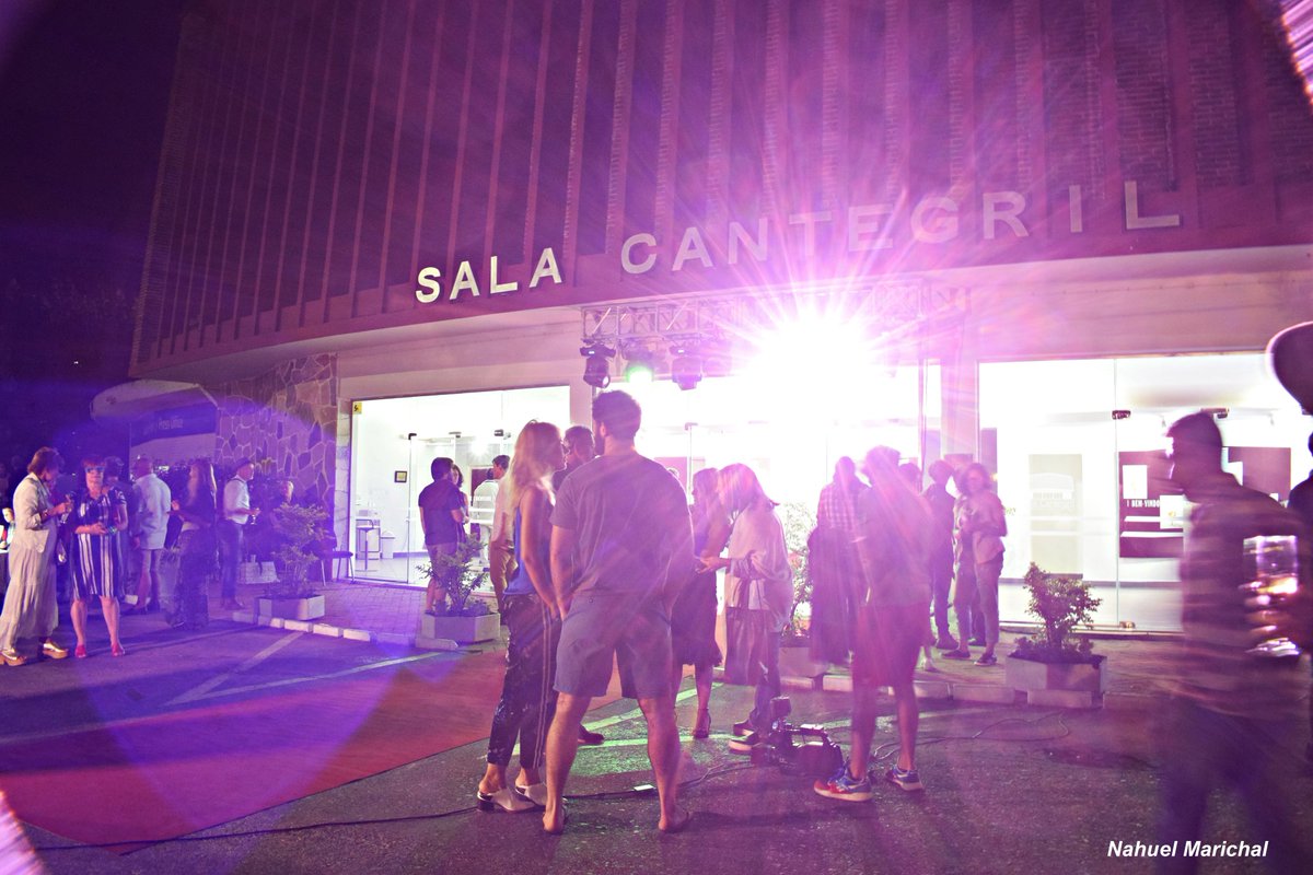 nahuelmarichal_'s tweet photo. Quedó oficialmente inaugurada la vigésima primera edición del Festival Internacional de Cine de #PuntadelEste en la Sala del Teatro Cantegril. Es organizado por la Intendencia de Maldonado y cuenta con el apoyo del Ministerio de Turismo. #FICPunta2018 https://t.co/XXAPna8r55