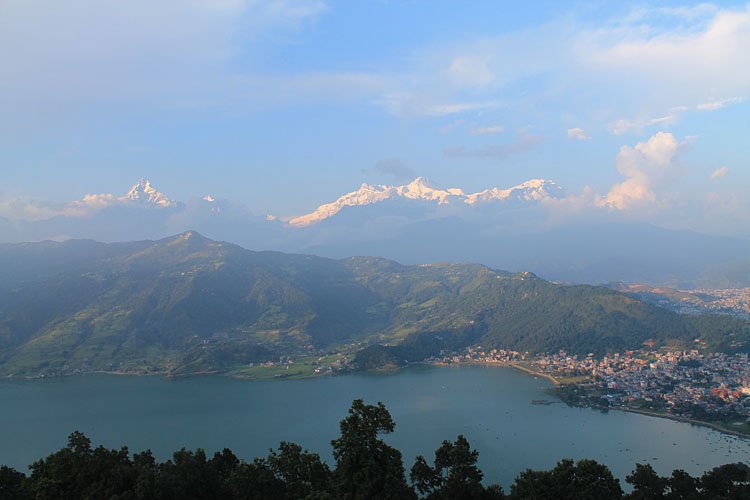 visitnepal2011's tweet photo. Pokhara, Nepal: The perfect place to relax before (or after) a trek https://t.co/vTxYgCZtpG via @jonistravelling #vacation #TravelTuesday https://t.co/B7Jw7nOW4J