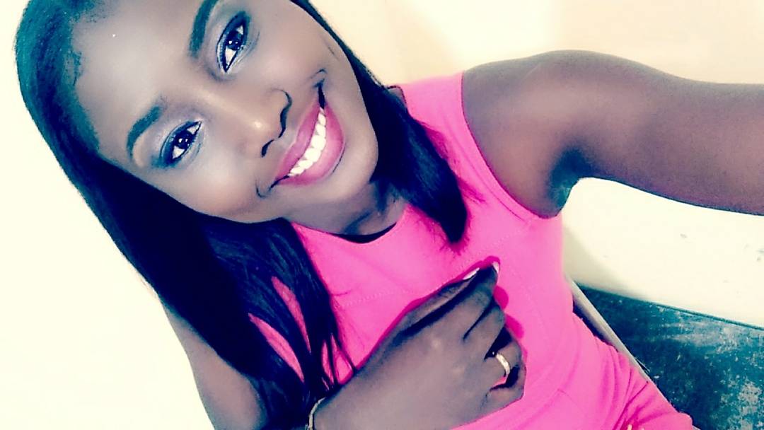 sslayash's tweet photo. #Black_girl https://t.co/ug805247Vz