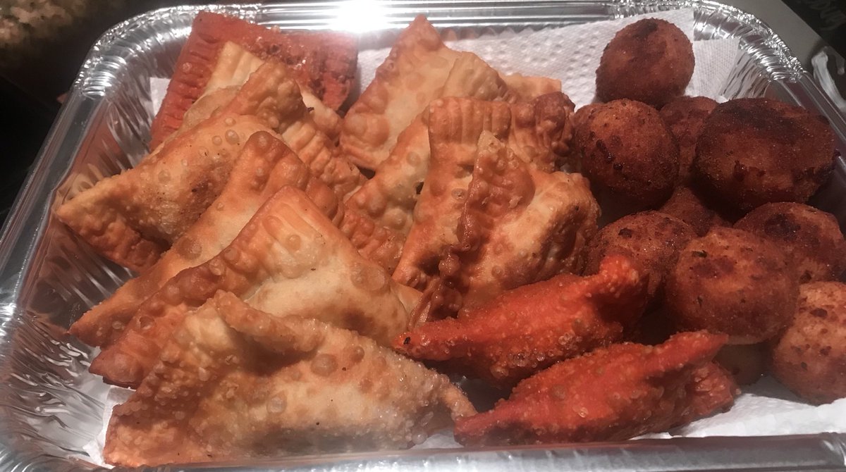 LivsKitchen_'s tweet photo. Beef Pastelitos with Bola De Yuca filled with cheese! (This was a mini picadera tray for my family)! Everyone has a different definition for picadera, but anything you want in yours, Livs Kitchen can make it happen!
@livskitchen_ @livskitchen_ 
#ChefLiv
#LivsKitchen #foodie https://t.co/yIS5P7GDdT