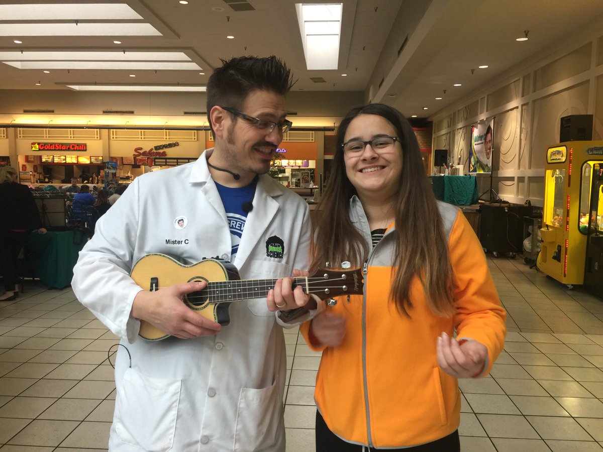 OriginalMisterC's tweet image. My favorite fan &amp;amp; my biggest supporter! Look at her playing air ukulele with me! Too much fun hanging out with this kiddo! I&apos;ll be back at KidX on June 11 at the Dayton Mall &amp;amp; we&apos;ll be exploring the science of sound! #familyfun #learntogetherdayton @ThinkTV #pbsdigitalinnovators