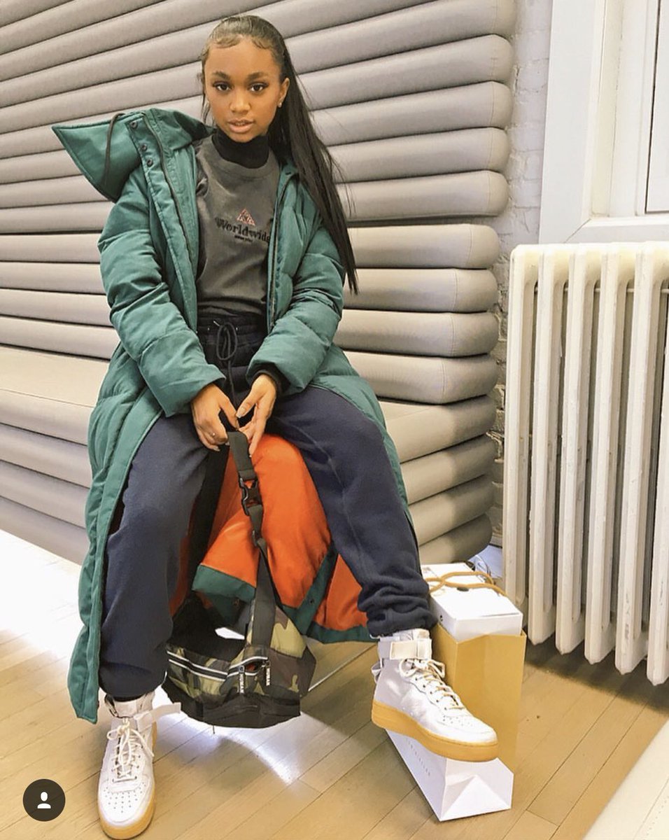 nina_monet's tweet photo. @aerincreer is a Fashion Icon, and can literally make anything look good. I aspire to be this fly 😍✨#heardsis https://t.co/fuEg49k1sj