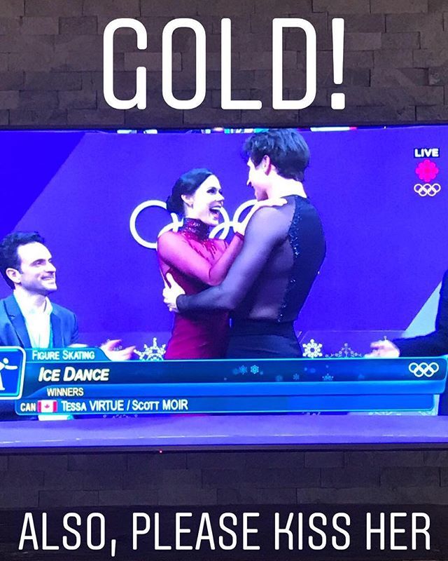 juliasuppa's tweet photo. Can they be any more perfect?! Pure Gold!! #tessaandscott #virtueandmoir #olympics #canadianfigureskating #icedancing #kissthegirl #theyreinlove https://t.co/1Fev6QOeTO https://t.co/zsLymcSC0i