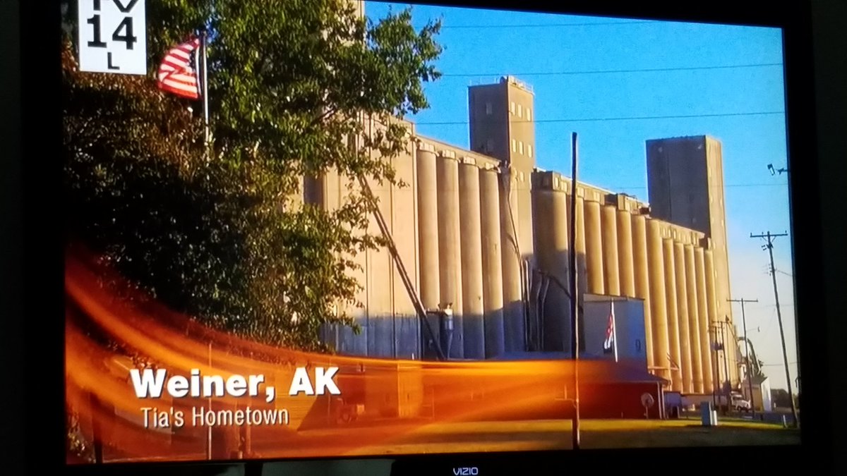 amberusky_'s tweet photo. @RealitySteve last I checked AK was Alaska.... https://t.co/cX6Q2p94gO