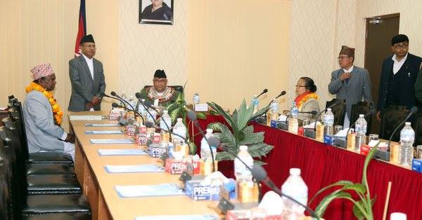 manodrishti_ins's tweet photo. देउवा सरकारले गरेको निर्णय खारेज गर्दै राष्ट्रिय सभा सदस्यमा खतिवडा,- बिडारी र पौडेल सिफारिस https://t.co/HglwGVxz4j https://t.co/Cb5fJFk3Nb