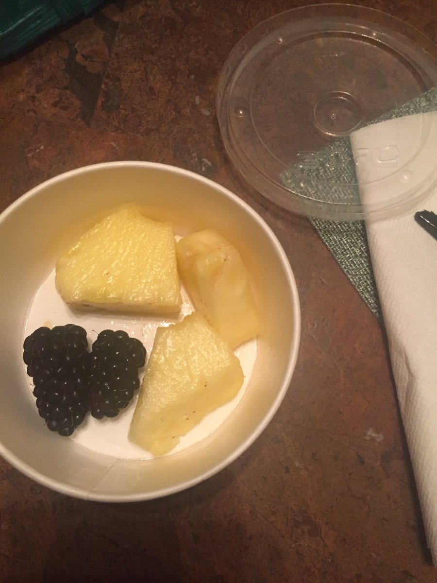 Don’t order a fruit cup as your side <a href="/CrackerBarrel/">Cracker Barrel</a> - this is what you get. Called mgr and he said the size was correct. #badformcrackerbarrel!