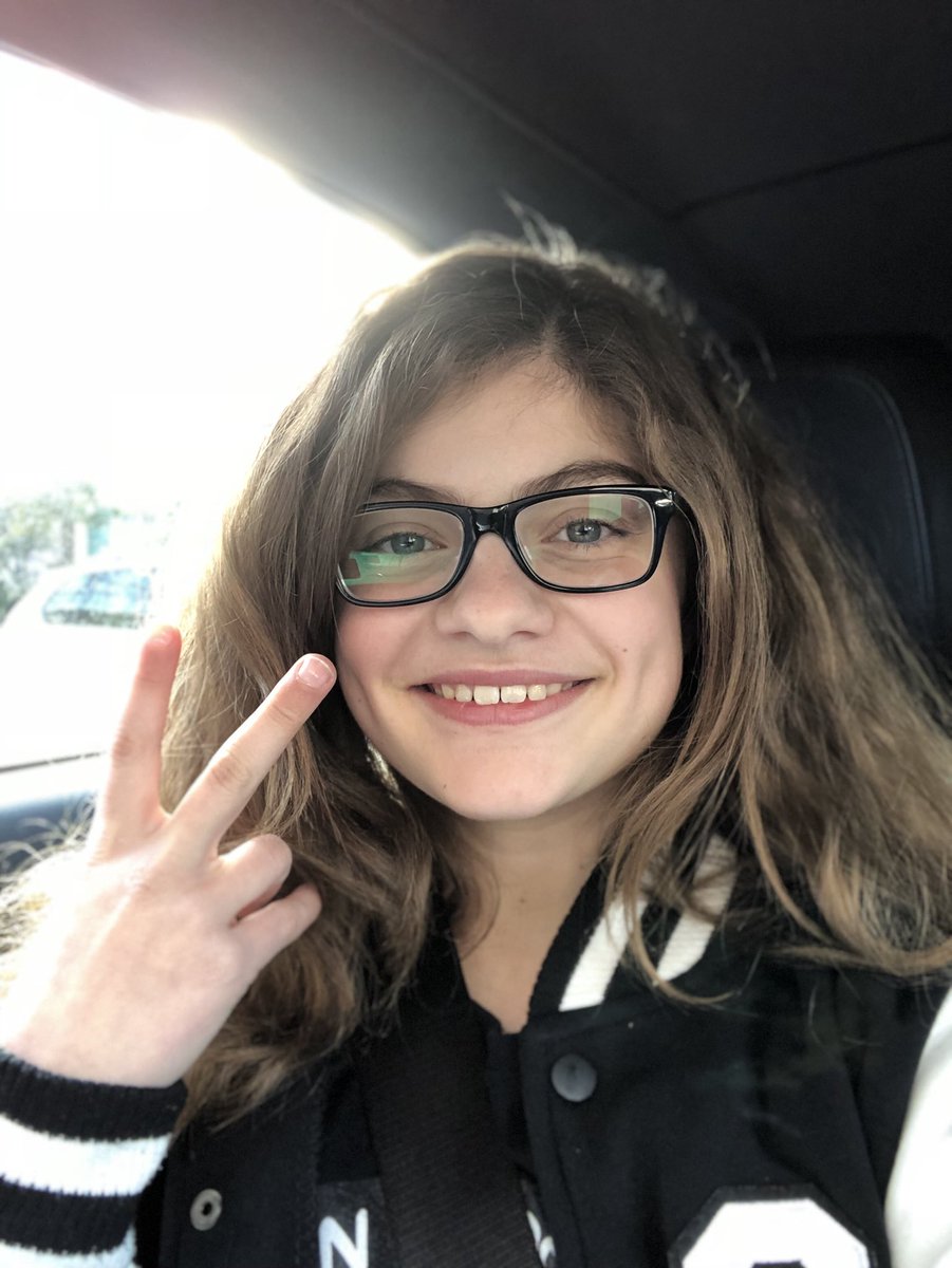 SophiePecora's tweet photo. i look dorky in this picture😂 https://t.co/ZqpxXKKSbH