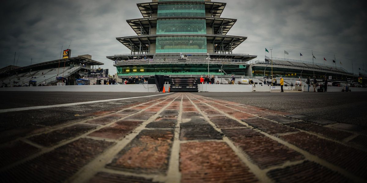 h3lio's tweet photo. What keeps you motivated? #MondayMotivation https://t.co/TgiDQCgjh6