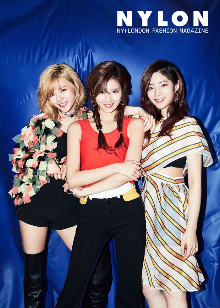 TWICE_GLOBAL's tweet photo. [PIC] 180220 TWICE x NYLON Magazine
#TWICE #트와이스 

https://t.co/rJ37A4Iamn https://t.co/zjeqE4UjUc