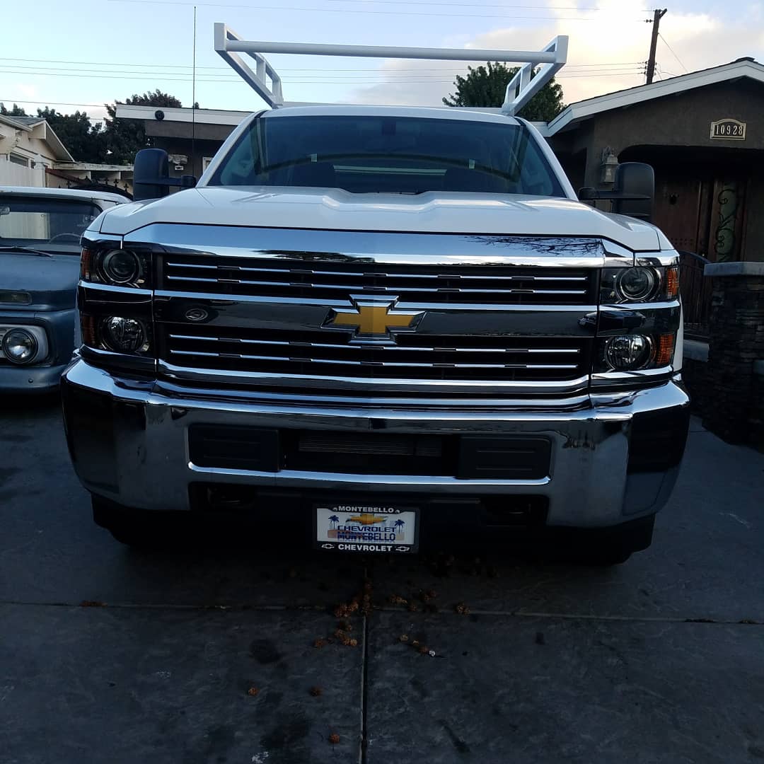 es7vlb's tweet photo. Got a new work truck 🌊❄
#AGbuilders 
#MysticalExterminators https://t.co/mQzxFPLgmg