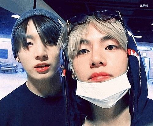 anaraquel_14's tweet photo. Vkook💕💕 is perfect

@BTS_twt #BestBoyBand #iHeartAwards #BTS https://t.co/ghy95ELdY2