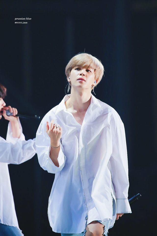 anaraquel_14's tweet photo. JIMIN 😍 so beautiful

#iHeartAwards #BestFanArmy #BTSARMY @BTS_twt https://t.co/Etn0Mlu6iu