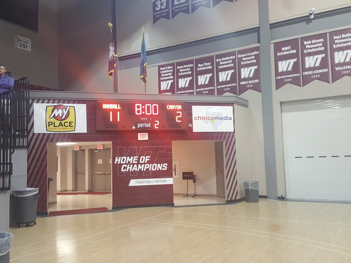 ZachMartinTV's tweet image. After the 1st... #whaaaa? #txhshoops