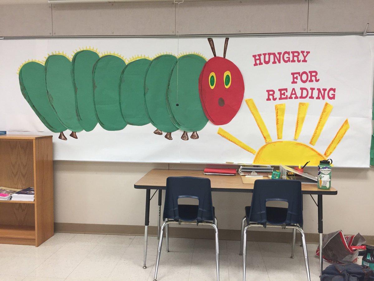 onestarfdn's tweet photo. This is where the magic happens! Students come with me for about 30 minutes each and we work on core reading skills such as phonics and fluency work. #hungryforreading #literacyfirst #ServeTX #AmeriCorpsTX https://t.co/q2WBd0HHmq