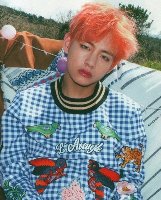 AvilShii on X: @gucci Please contact Kim Taehyung to be your