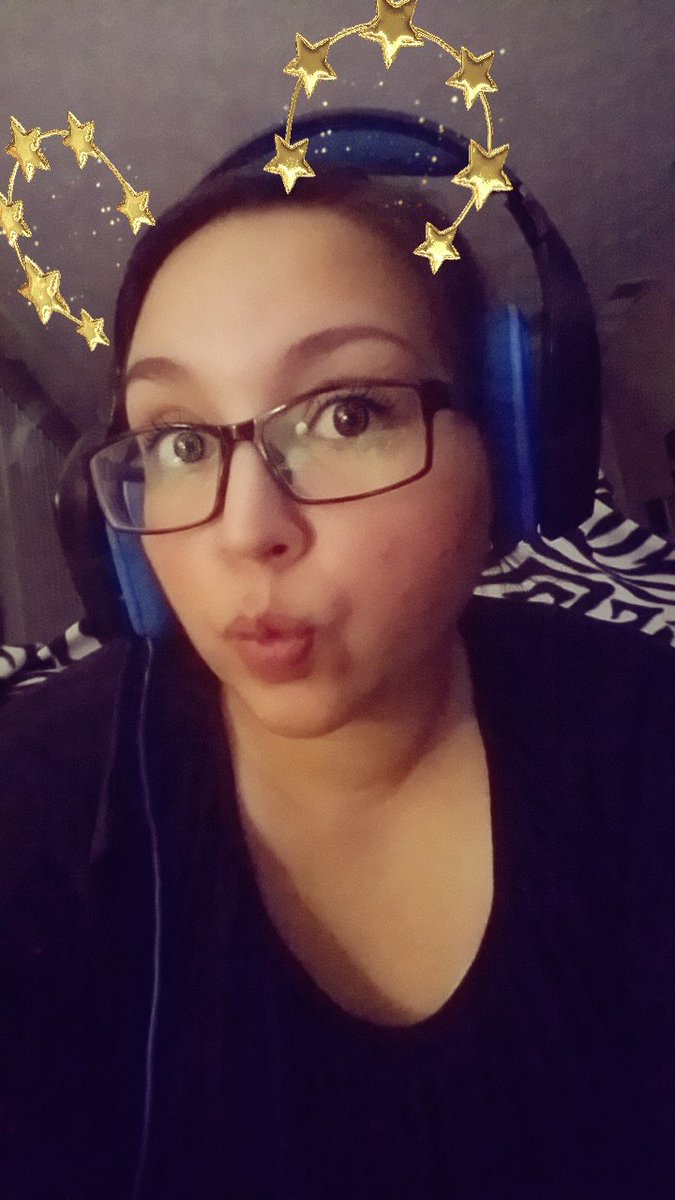 Mrsgoatr's tweet photo. Playin with my favorite van of all time, the Merc! Lets get it guys! Casuals to private to competitive! 
#RocketLeague
#kidsaresleeping 
#mommamode
#gamemode
@Retweet_Twitch 
@TwitchTVGaming 
@TwitchRetweetr 
@TwitchShare 
@small_streamers 

https://t.co/UMDPD4D5vL https://t.co/mD86Qm3CuF