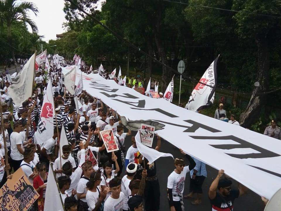 Organisasi terhormat akan melakukan kerja-kerja bermartabat. Organisasi bejat akan melakukan penelikungan kerja orang lain agar terlihat besar dan kuat. Ini adalah ForBALI sebuah aliansi masyarakat yang aktif ngeorganisir bukan aliansi masyarakat aktif nelikung!