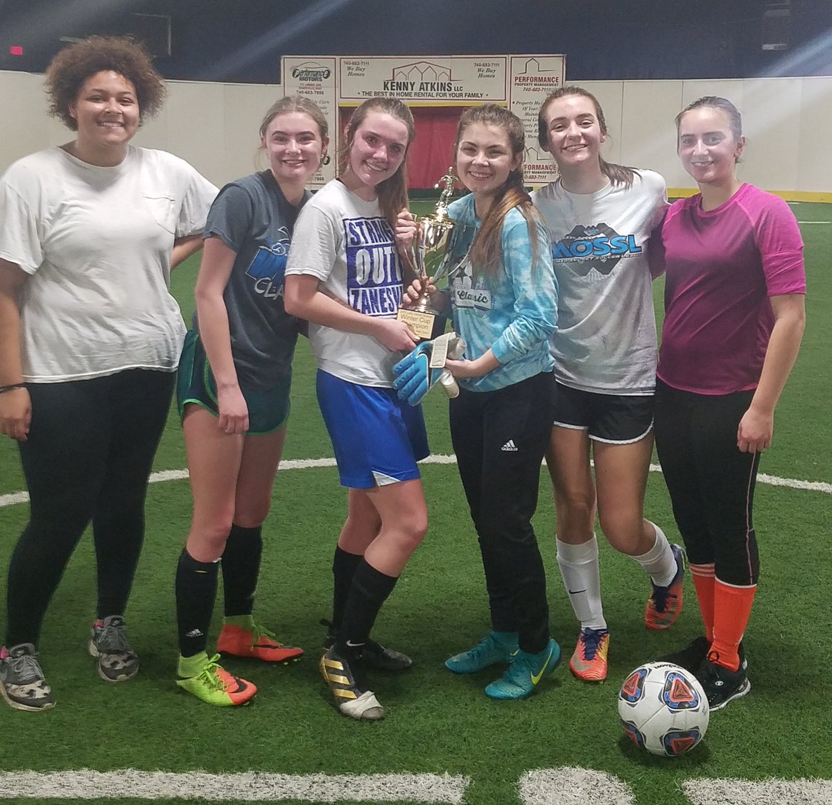zhsgsoccer's tweet photo. Team Orange.....tonights winning team of the 6v6 winter cup! Congrats!!!! #WeAreZHS #BuyIn #OffSeasonWork #StrongAloneUnstopableTogether https://t.co/MpfFKMcwGV
