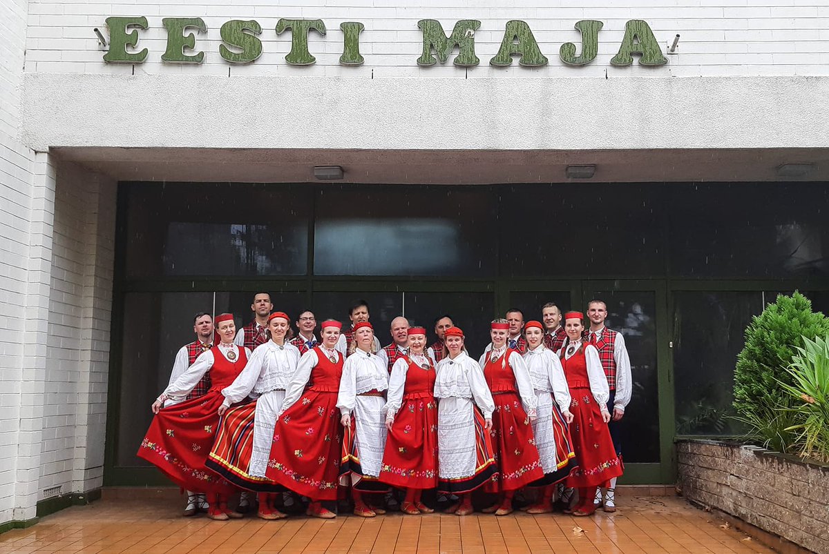 EstonianWorld's tweet photo. #Estonians will celebrate the 100th anniversary of #Estonia’s #independence with dozens of events from Helsinki to Singapore, with more than thirty #Estonian communities involved. https://t.co/fJ7lKhMFJV #Estonia100 https://t.co/PfZdkHsnkJ