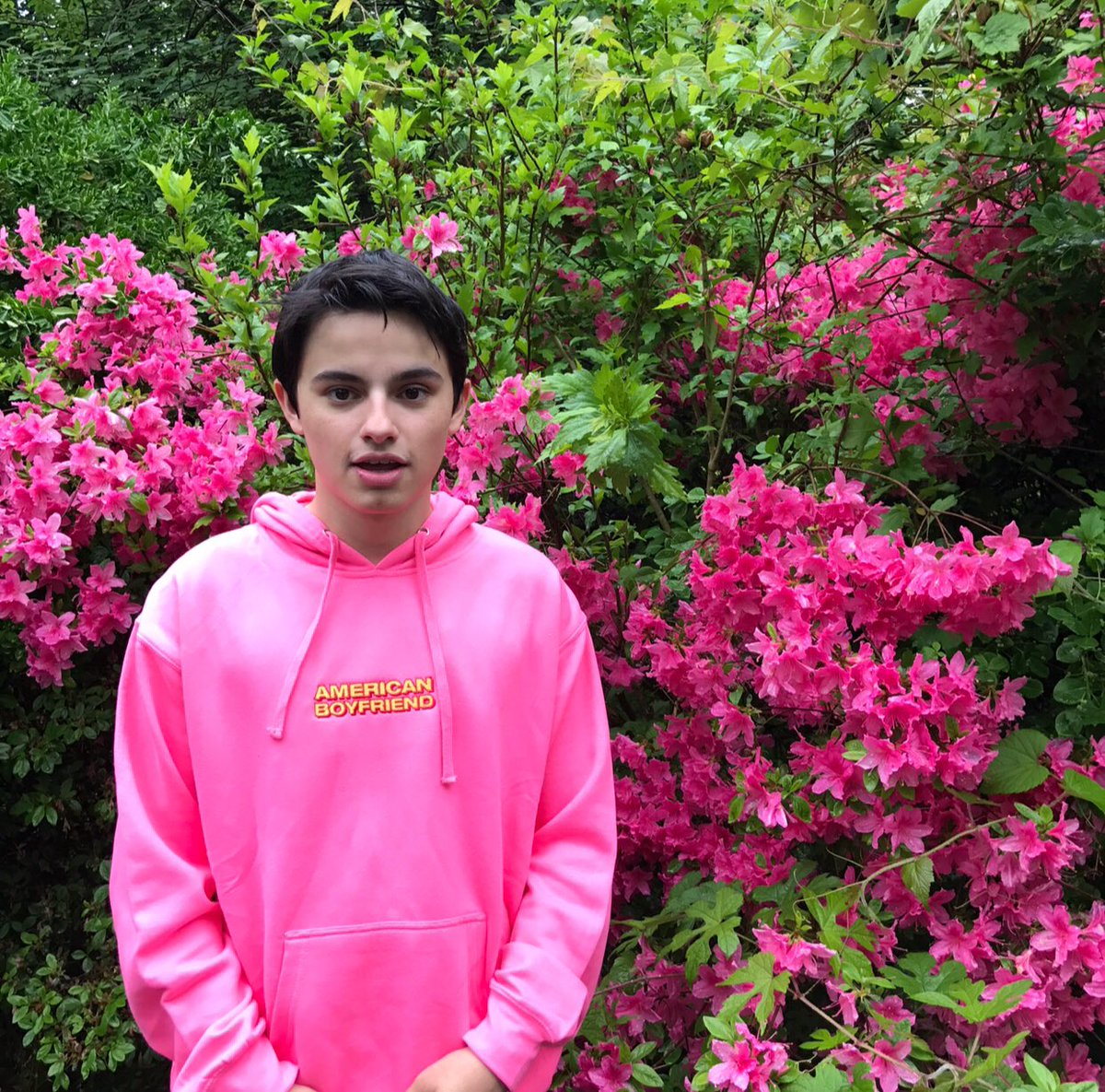 NoHoesGeorge's tweet photo. 🌷american boyfriend🌷 https://t.co/pfqMU51nWj