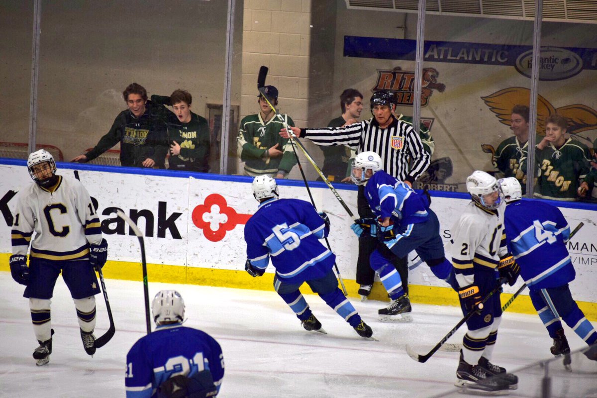 SMHAthletics's tweet photo. Who doesn’t love goal celebrations? And semifinals wins?  Congrats to our Lancers as they advance to the MMHSAA hockey final! https://t.co/MA6UE4NuBU