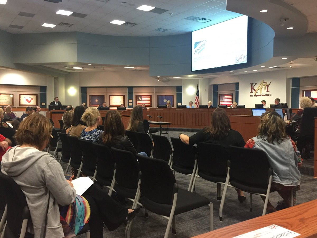 katyisd's tweet photo. At the Katy ISD Board meeting, the results of the transportation sustainability survey were unveiled. Participants favored  the multi-bell schedule. This administrative recommendation, allows us to maintain the existing service level. #yourvoice https://t.co/TAHp2u12N2