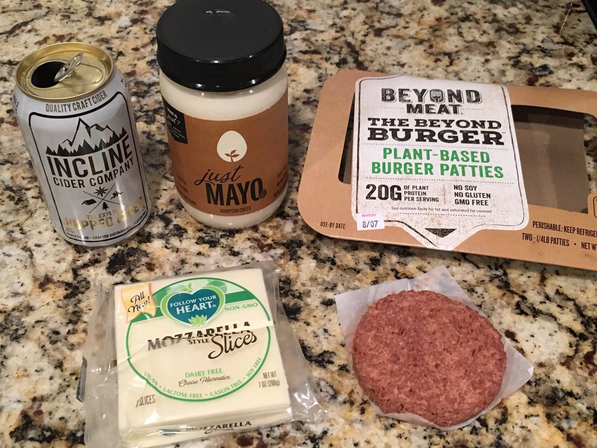 forwil's tweet photo. Vegan equals healthy! #vegan #hopcider #justmayo #Burger #realtimedrinkingwithbilly https://t.co/fBd95MQ0uI