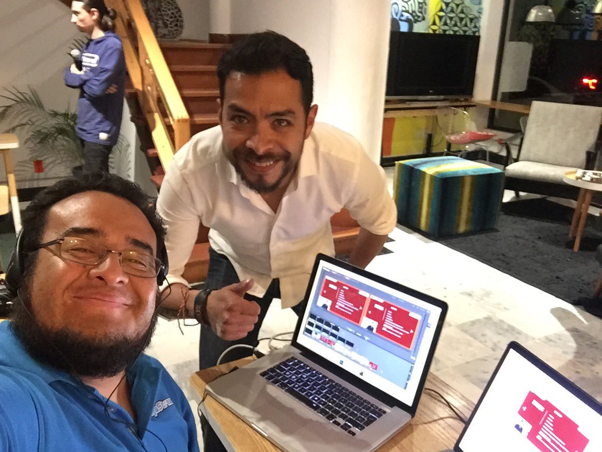 pronuer's tweet photo. #NinjaStreamTV y #GeeksHubs #Streaming #Developer trabajando juntos para llevar el conocimiento a miles de personas https://t.co/3SpT7gtut2