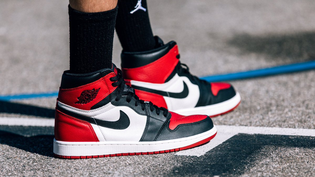 foot locker jordan 1 retro