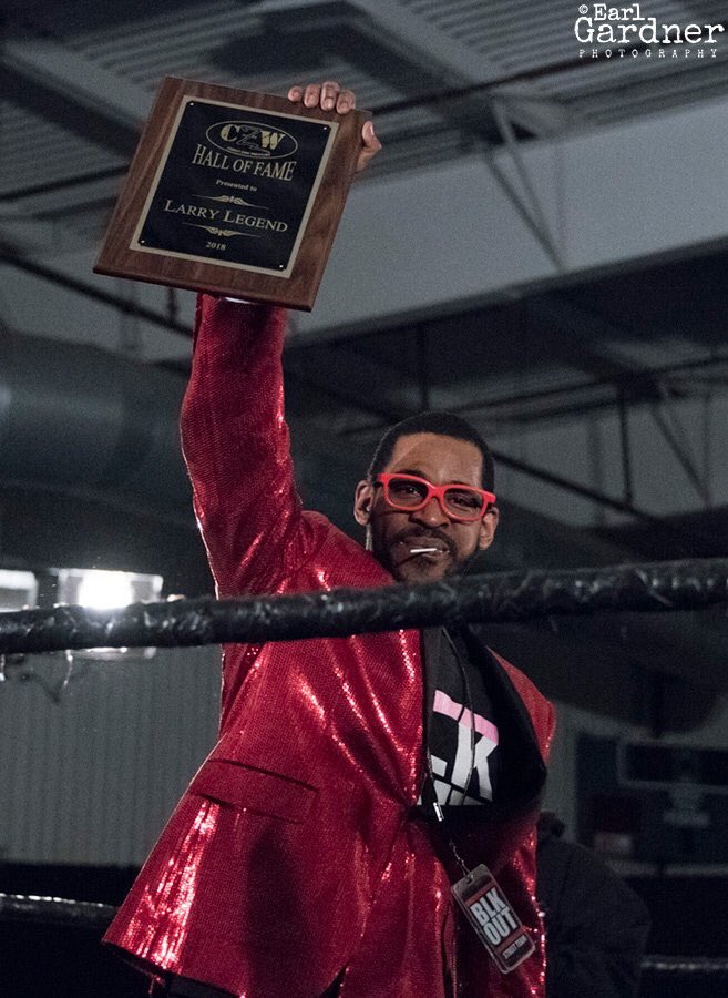 blklkp's tweet photo. S/O to @EarlWGardner for these awesome photos from the #HallOfFameInductionCeremony #BabyYouCanDriveMyCar #ICanShowYouABetterTime #RubberSoul #cZw19 #HallOfFamer #LarryTheLegend #RAW #CombatZoneWrestling #sequins #DarthMaulFrames #BeepBeepBeepBeepYeah #Classof2018 #Yoshi #Charms https://t.co/CfrznLFacu