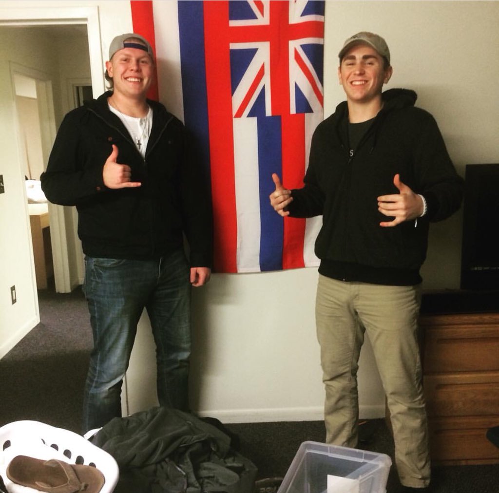 jstellmaker's tweet photo. Happy birthday to the white Hawaiian🤙🏼 #oldroomie #kshoots https://t.co/pYXF8NUgZp