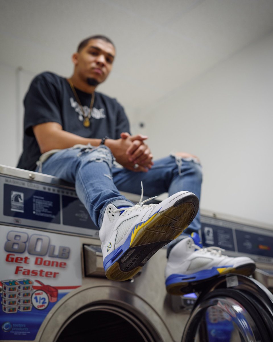 MelWade__'s tweet photo. If money talked, then I’d die to meet him. 📸 https://t.co/oVMjNeIAHx