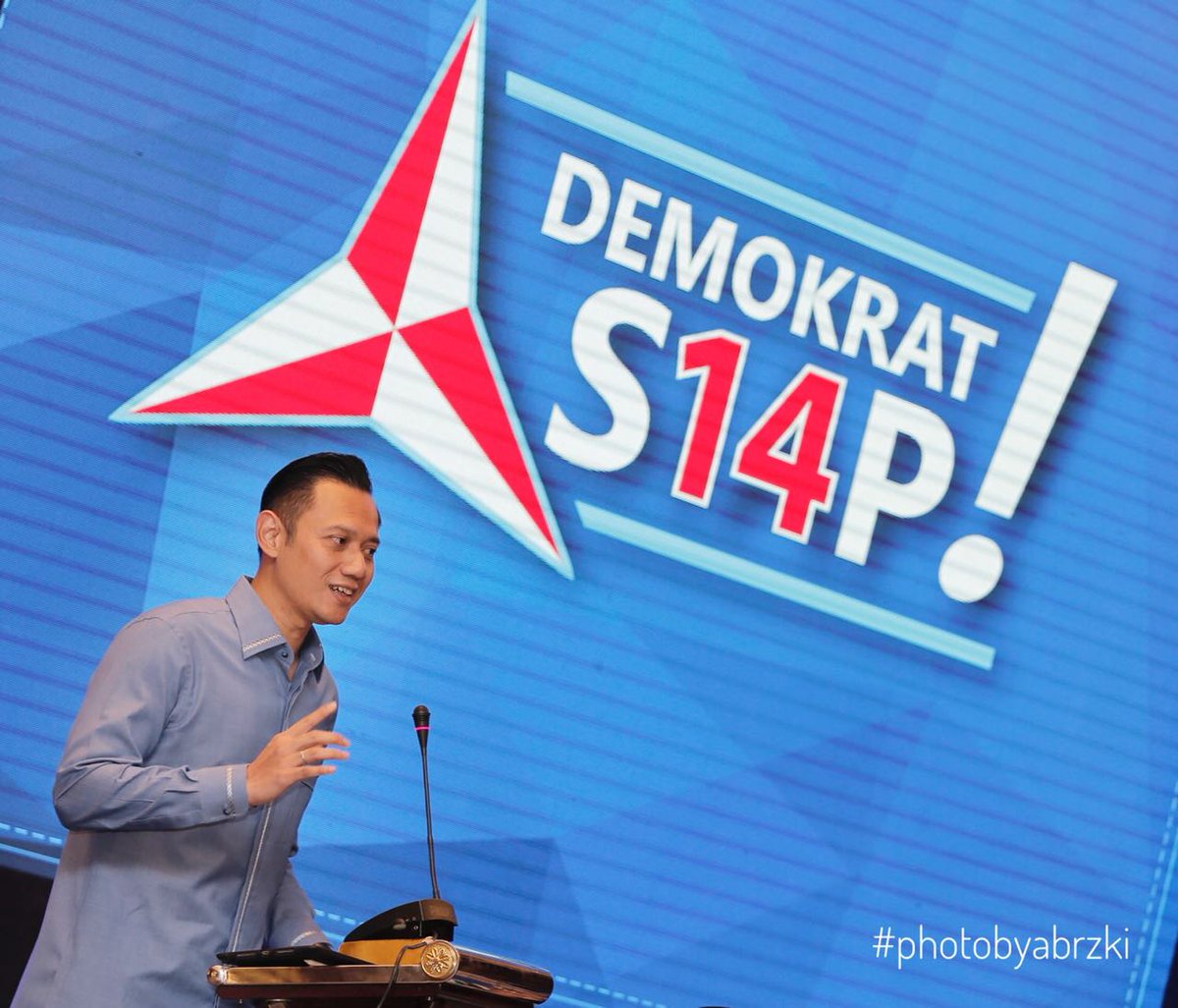AHermawan79's tweet image. Partai Demokrat S14P untuk Berjuang&amp;amp;Kembali Hati Rakyat indonesia.
#DemokratS14P 
#2019PresidenBaru 
#DEMOKRATSIAP2019 
@hincapandjaitan
@LawanPoLitikJKW 
@zarazettirazr @isari68 @hildathawilla @didiklpambudi @panca66 @abrorcute @MrReady3 @monethamrin @a_wahyuwijaya @SeputarAHY
