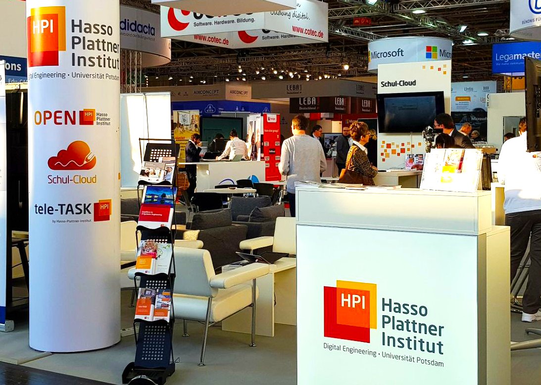HPI_DE's tweet image. Los geht es @didactaDIGITAL
Halle 13, Stand B130 

#didacta2018 #SchulCloud #teleTask #openHPI