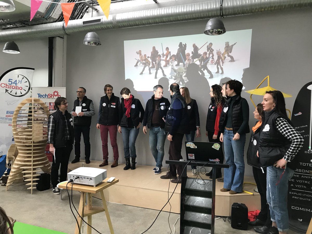 techshop_lille's tweet photo. Présentation de la #team organisation des #54HC de @Adeo ! Félicitations à eux tous! #innovation #fun #challenge https://t.co/clSo2yn2K2