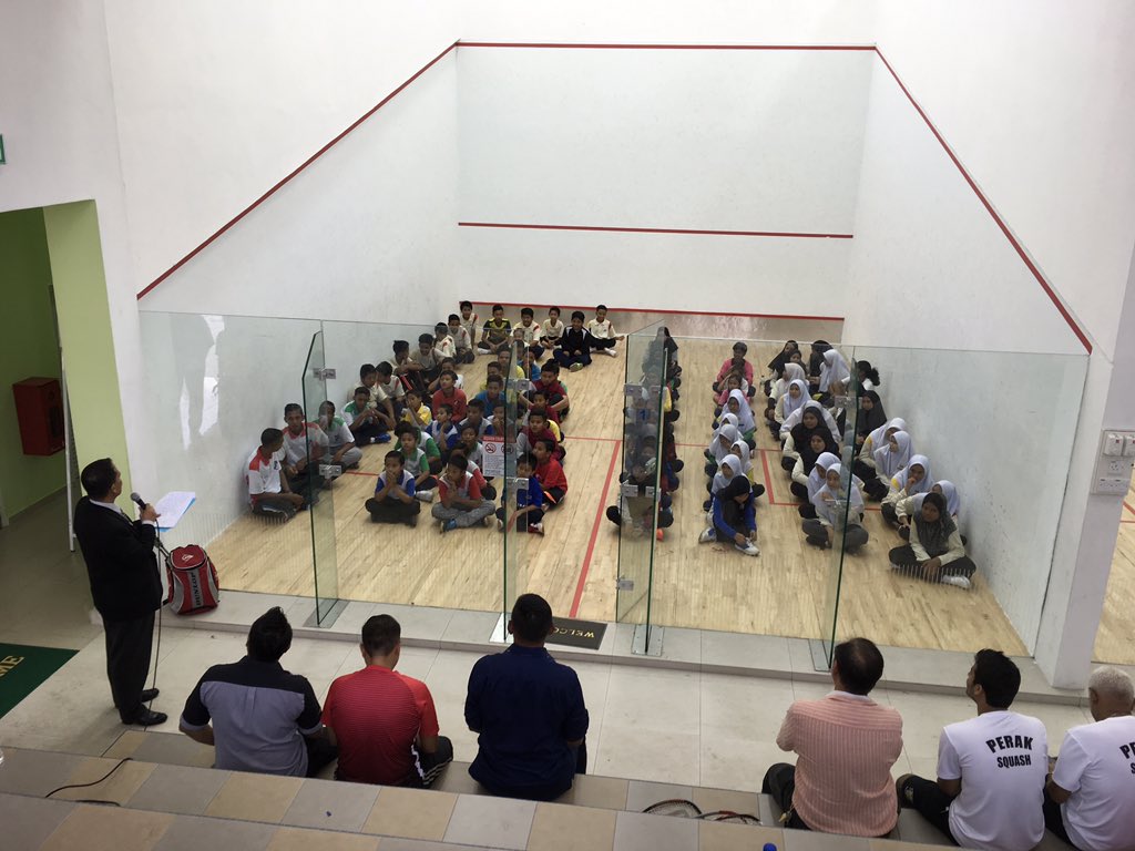 PSilveryouth's tweet photo. Program Mencari Juara : Sukan Skuash bersempena Permukiman Kinta
Terima kasih YB Maslin Sham, Timbalan Exco Jawatankuasa Belia, Sukan dan Sumber Manusia sudi hadir.
Program ini merupakan usaha sama Majlis Sukan Negeri Perak dan Persatuan Skuash Negeri Perak.
#bs2m https://t.co/og0EM7MkAq