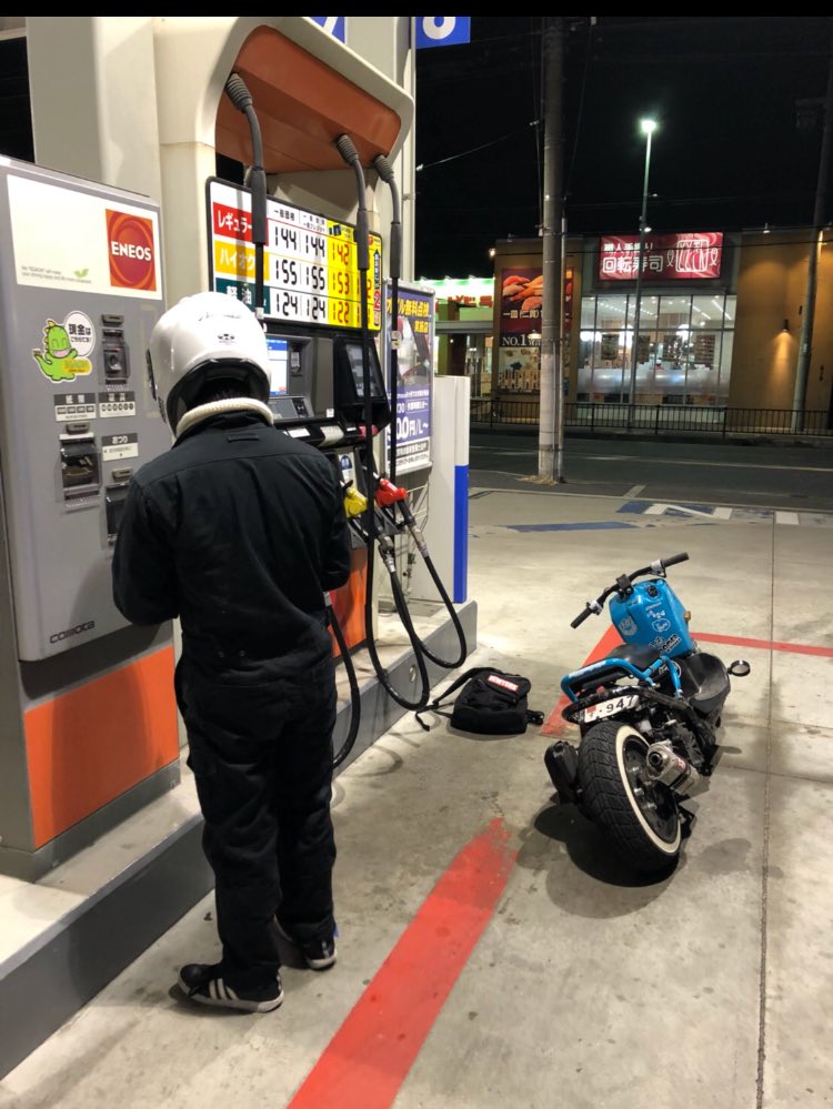 whitezoomer_1's tweet photo. もう死んでると思ってるそこのあなた
生きてるけど何もやる気にならんから死んだようなもんや https://t.co/TIDEsWyAR4