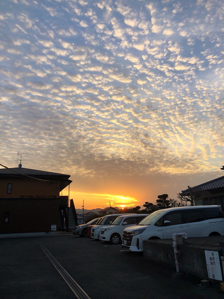 PICTO1006's tweet photo. #今空 https://t.co/cvrZGNJJ5J