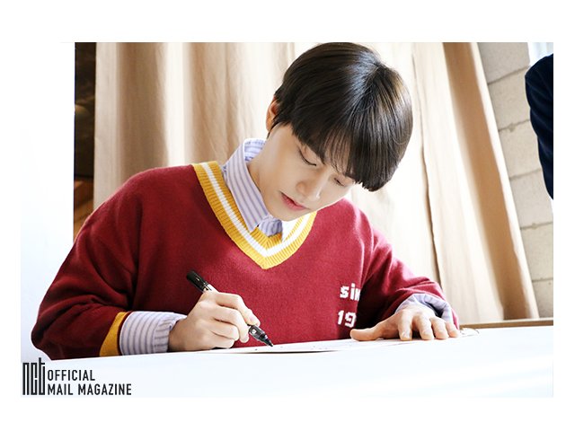 pastelilaac's tweet photo. dear sm,
I may not be your favorite debuted member in nct but I want to wholeheartedly ask for my sm station, because I'm tired of apado gwaechana-ing every time.
sincerely,
#strony https://t.co/eT4nSp4YyA