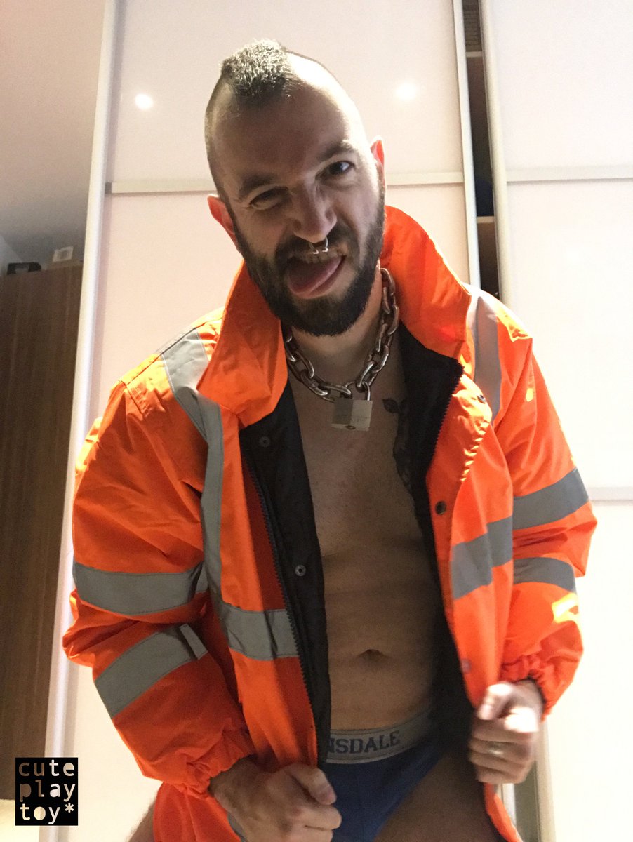 cuteplaytoy's tweet photo. : i bought a hi-vis jacket. can this be my new fetish thing? #gayfetish #fetishlife #hivisjacket #chainedboy #gayworker #gaybuilder https://t.co/5q9Gz9JHSb