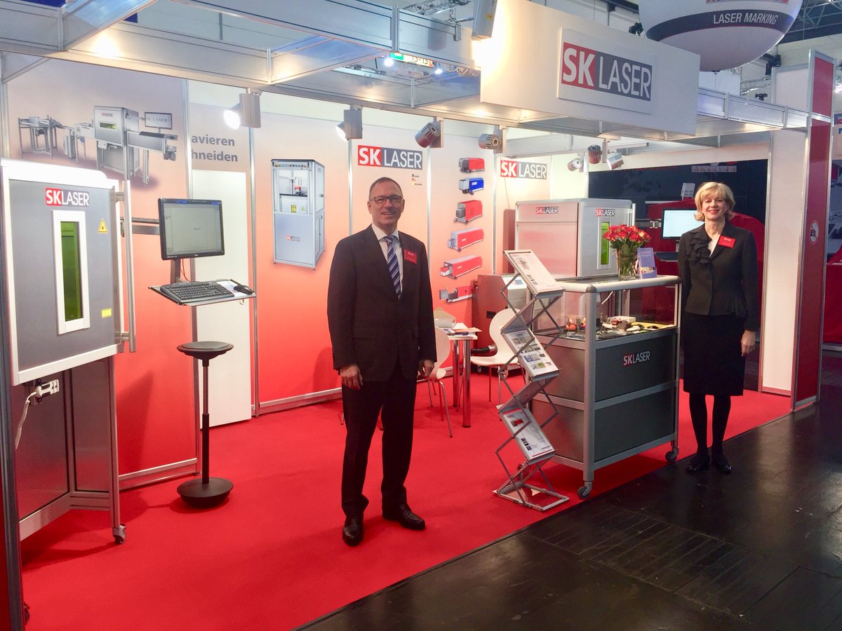 SK_Laser's tweet photo. Die Messe Metav In Düsseldorf hat begonnen. Wir zeigen tolle Lasergravuren und haben eine günstige Gebrauchtmaschine dabei. https://t.co/YehMs0CUxc