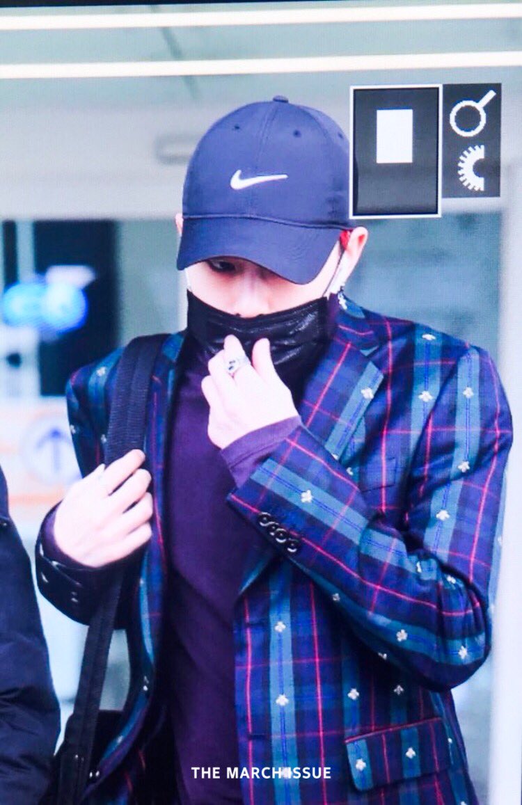 theMarchIssue97's tweet photo. 180220 #JBJ #권현빈
안전비행👋👋 https://t.co/XQVQXUW91m